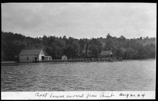 img-knapp_boat_house.12.jpg img-knapp_boat_house.12.jpg